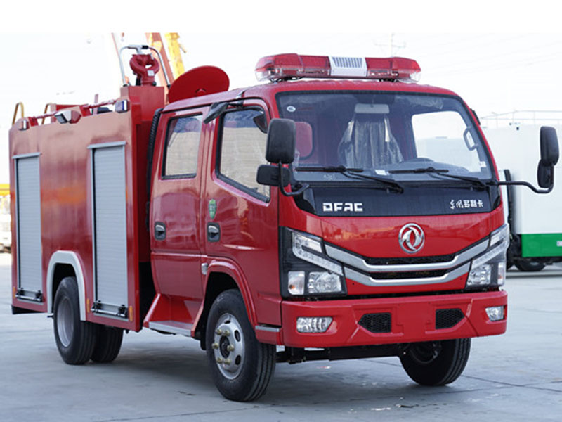 2.5噸多利卡水罐消防車(chē)